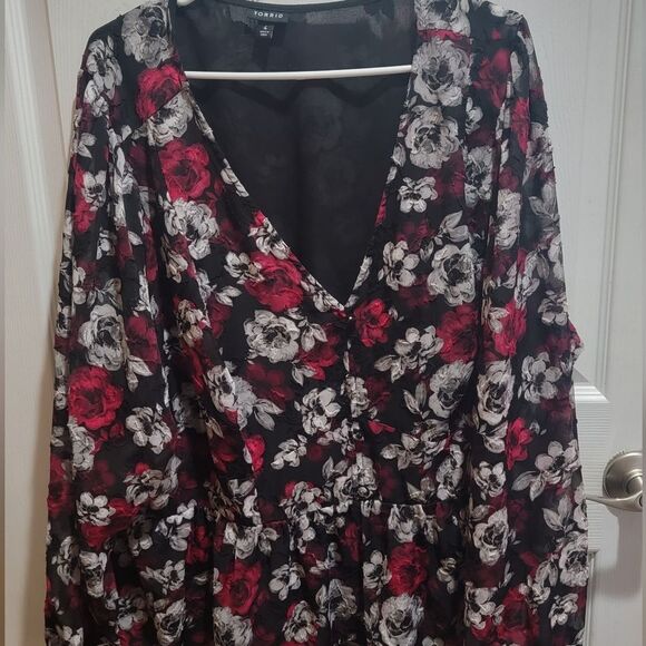 Torrid Peplum Chiffon Clip Floral Blouson Sleeve floral top torrid size 4 - Picture 1 of 7